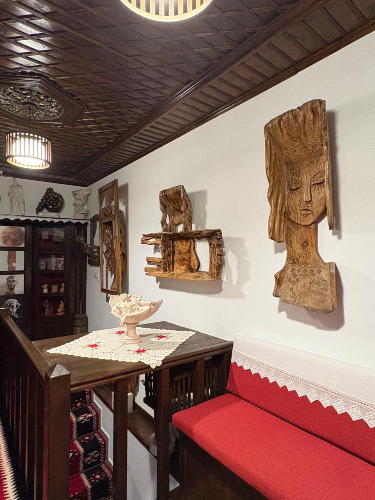 Oda E Skulptorit-Unesco Quarter Berat Kültér fotó